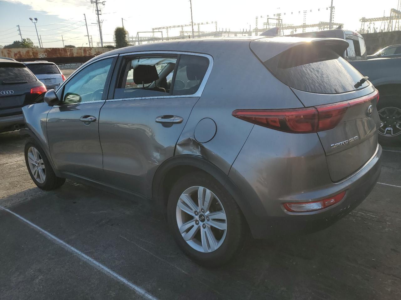 2017 KIA SPORTAGE L - Фото 2