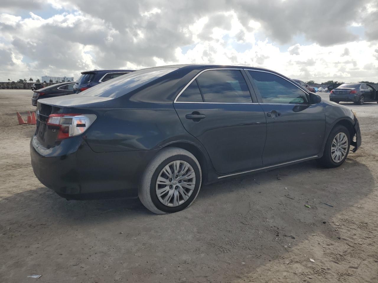 2012 TOYOTA CAMRY BASE - Фото 3