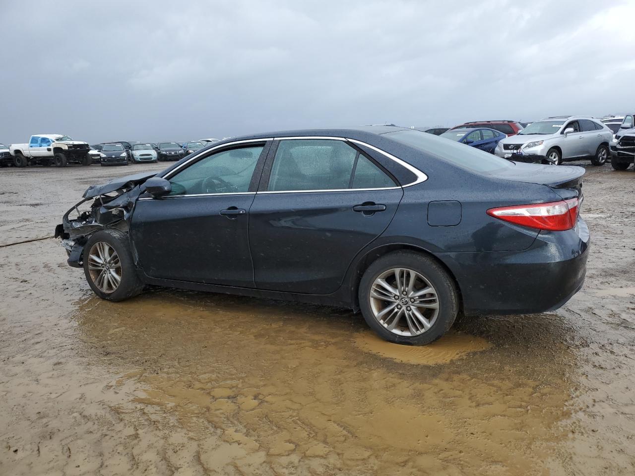 2015 TOYOTA CAMRY LE - Фото 2