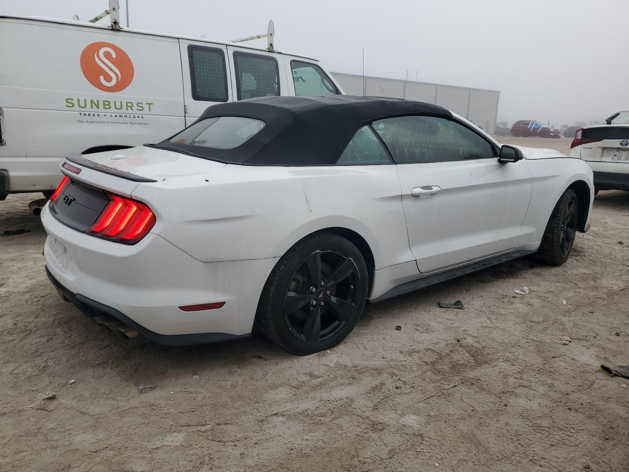 2021 FORD MUSTANG GT - Image 3