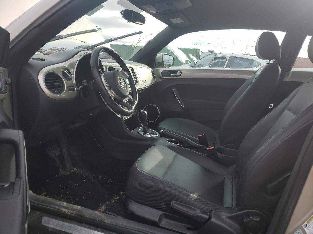 2012 VOLKSWAGEN BEETLE - Image 7