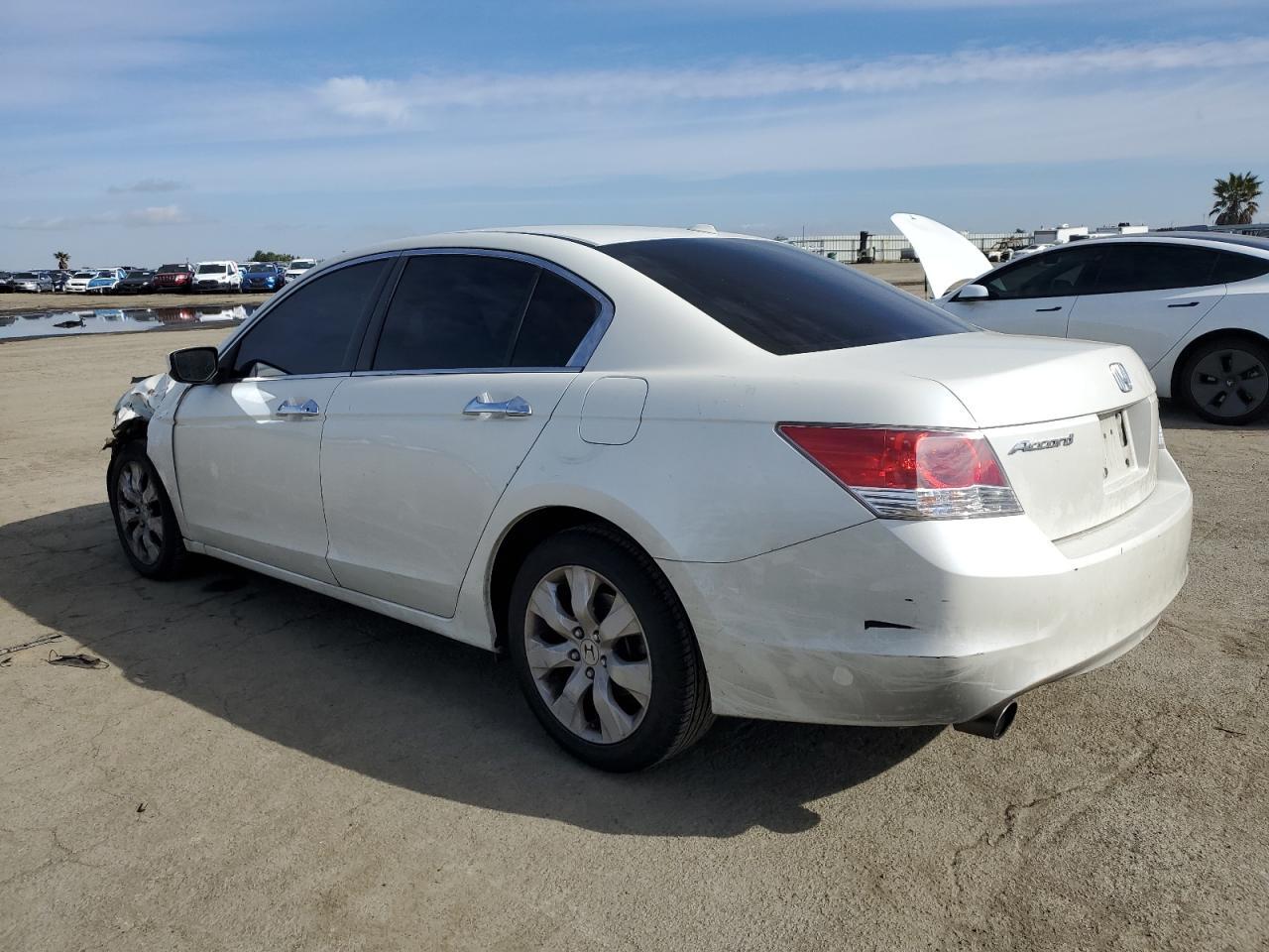 2010 HONDA ACCORD EXL - Image 2