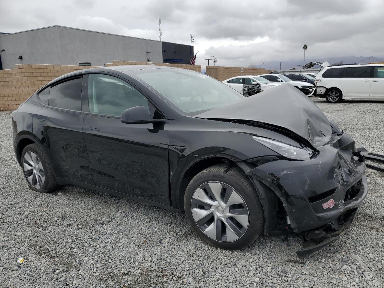 2024 TESLA MODEL Y - Image 4