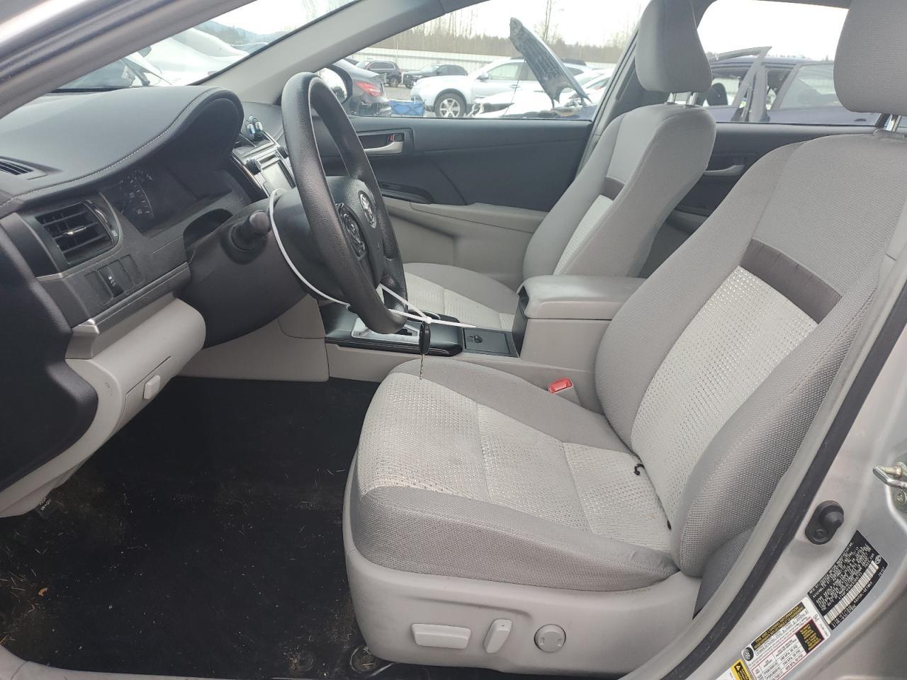 2014 TOYOTA CAMRY L - Фото 7