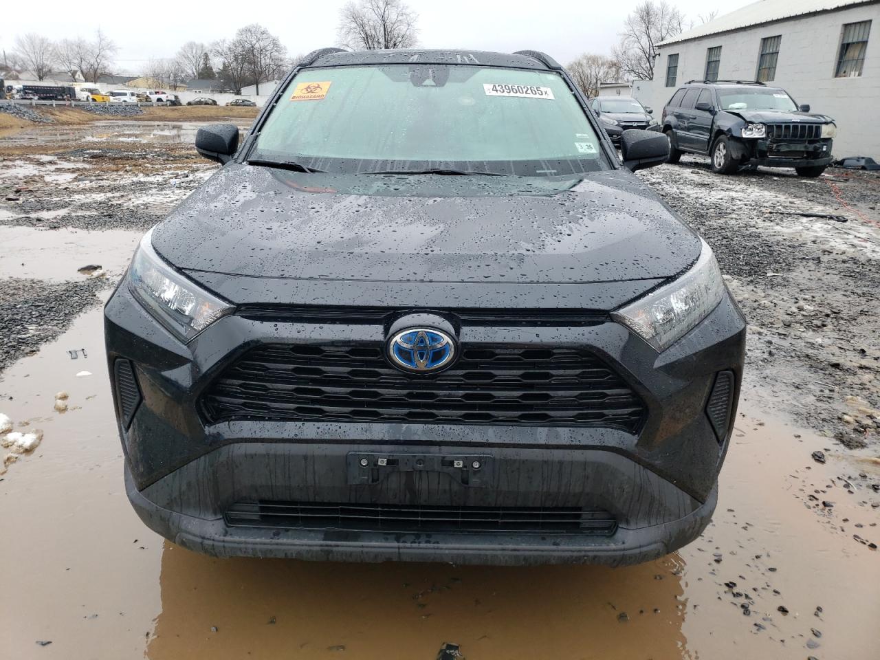 2021 TOYOTA RAV4 LE - Фото 5