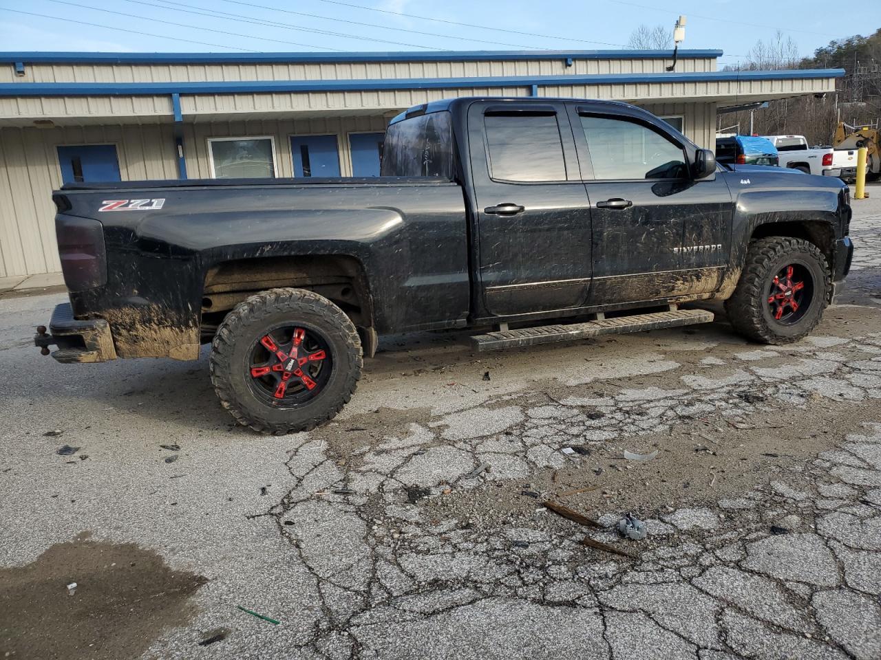 2016 CHEVROLET SILVERADO - Фото 3