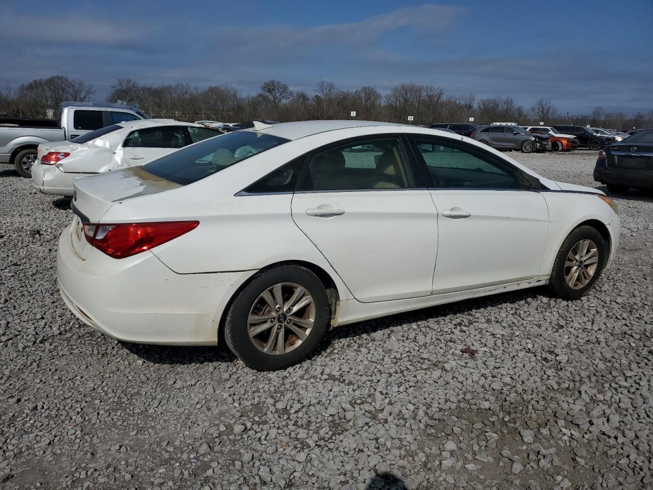 2013 HYUNDAI SONATA GLS - Фото 3