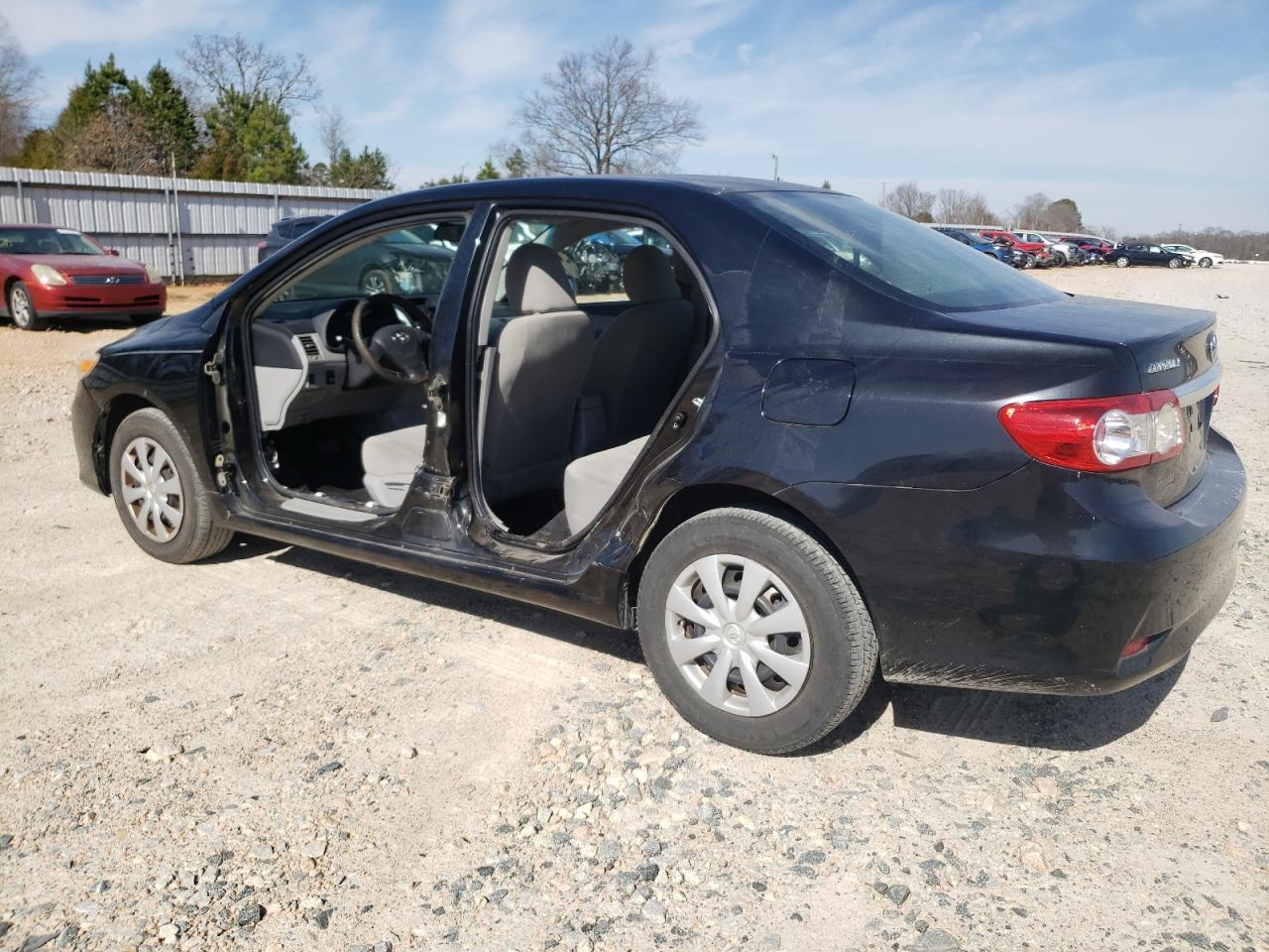 2013 TOYOTA COROLLA BA - Фото 2