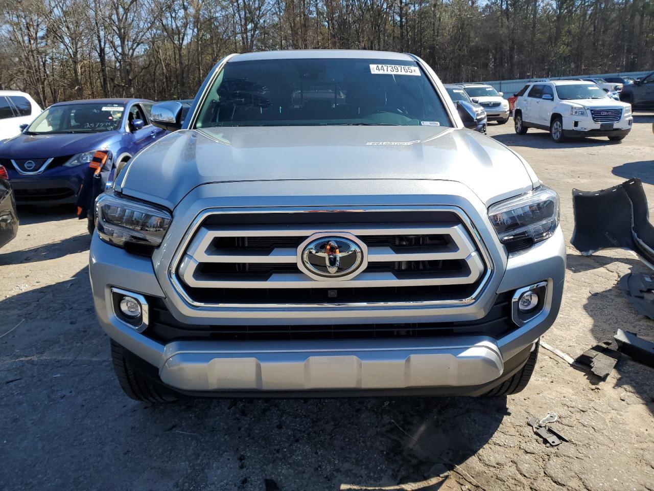 2023 TOYOTA TACOMA DOU - Фото 5