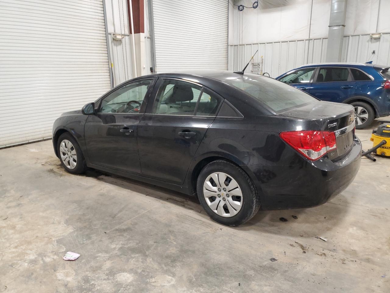 2014 CHEVROLET CRUZE LS - Image 2