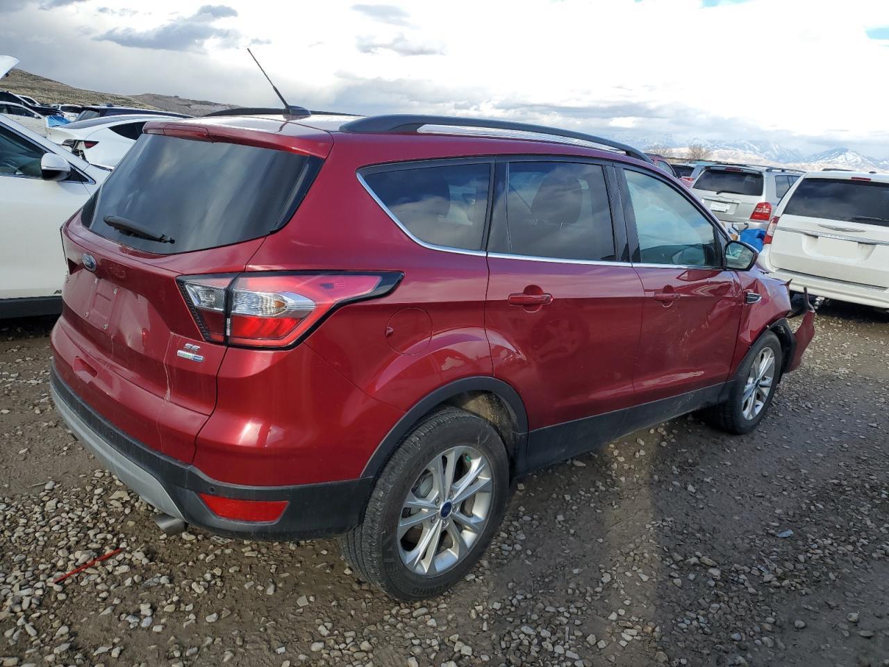 2017 FORD ESCAPE SE - Фото 3