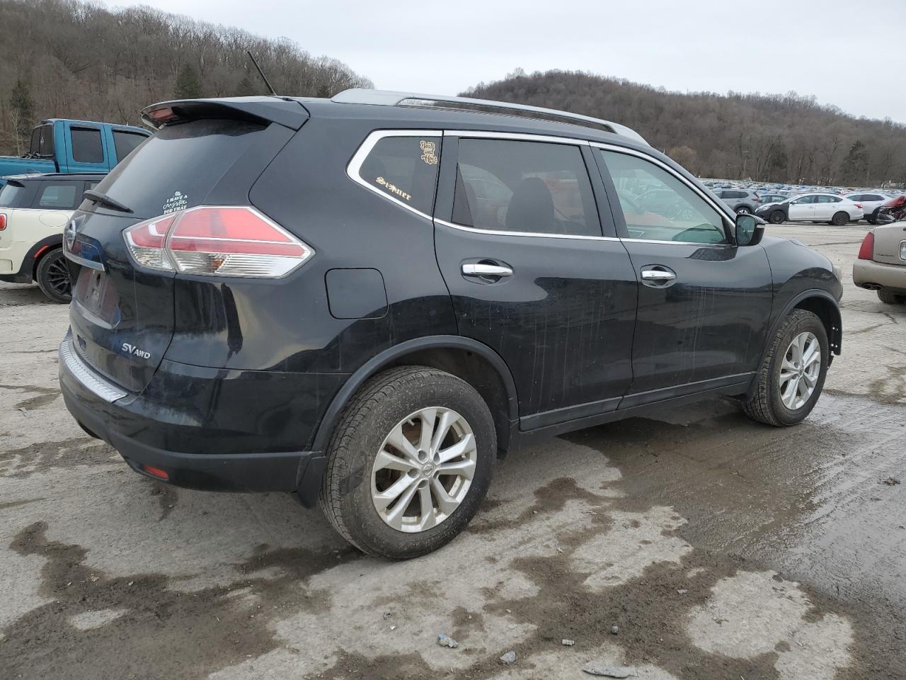 2015 NISSAN ROGUE S - Фото 3