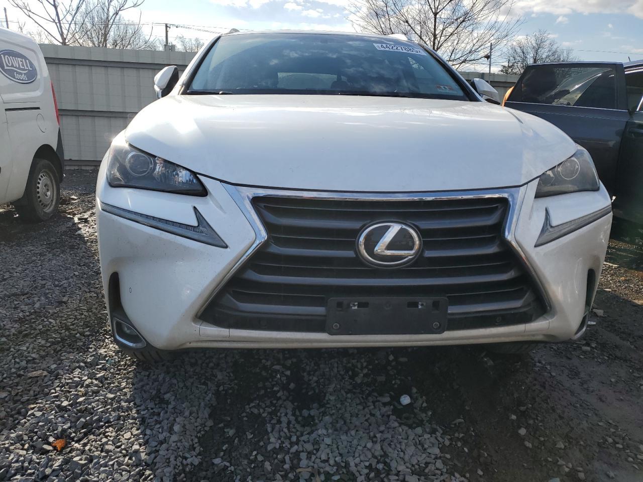 2015 LEXUS NX 200T - Фото 5