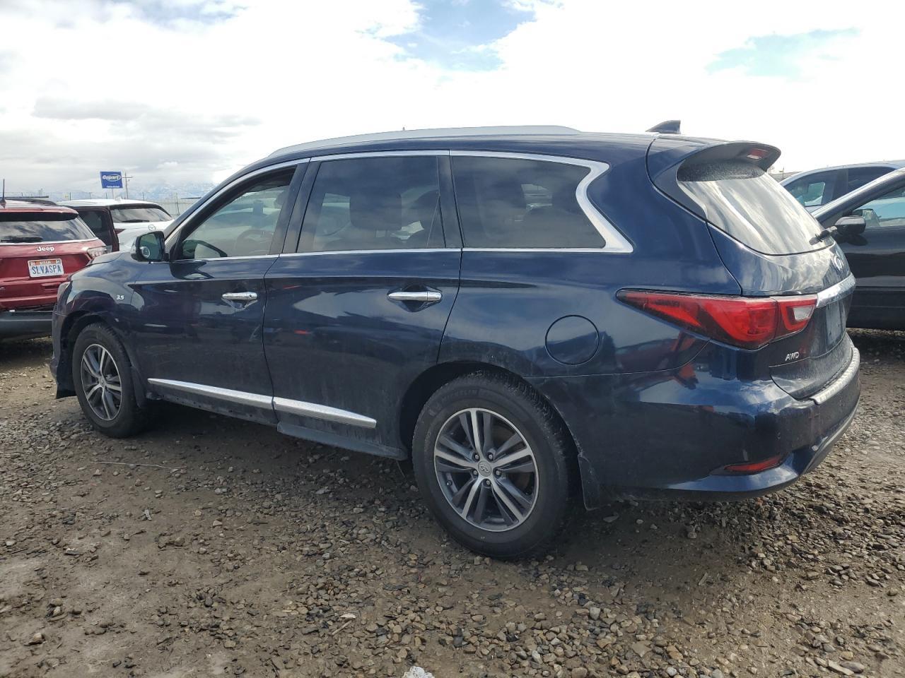2019 INFINITI QX60 LUXE - Image 2