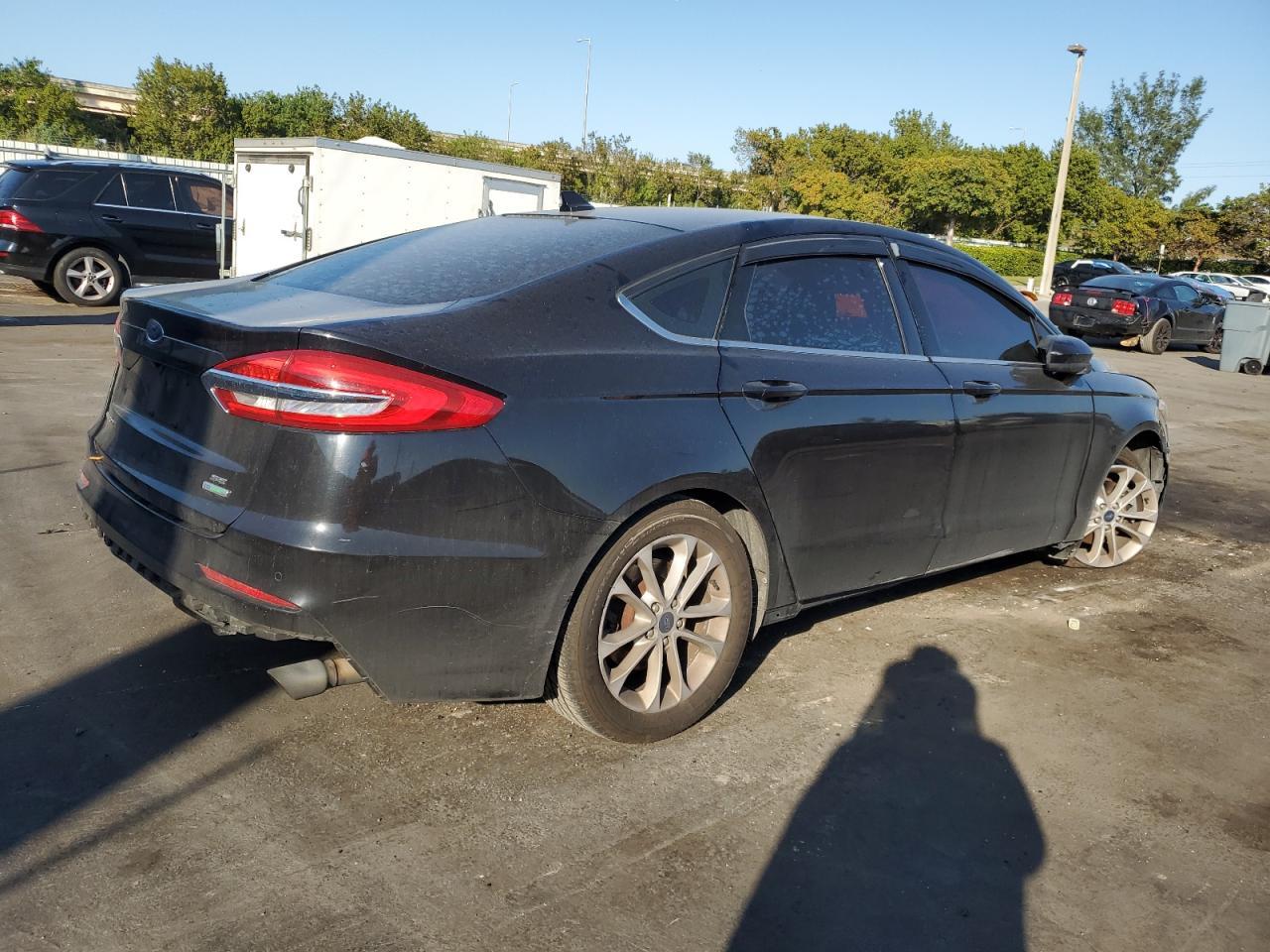 2020 FORD FUSION SE - Фото 3