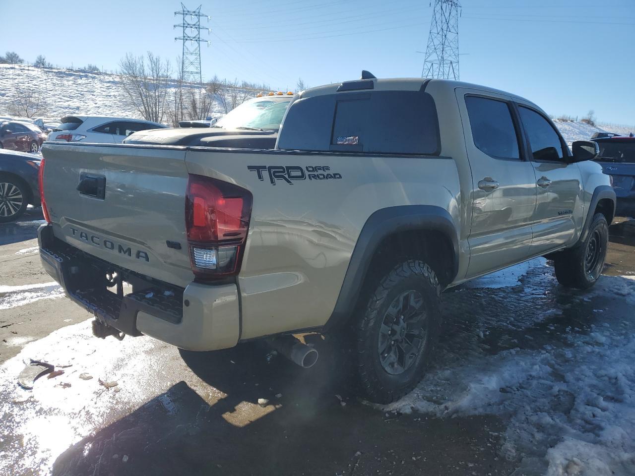 2019 TOYOTA TACOMA DOU - Фото 3