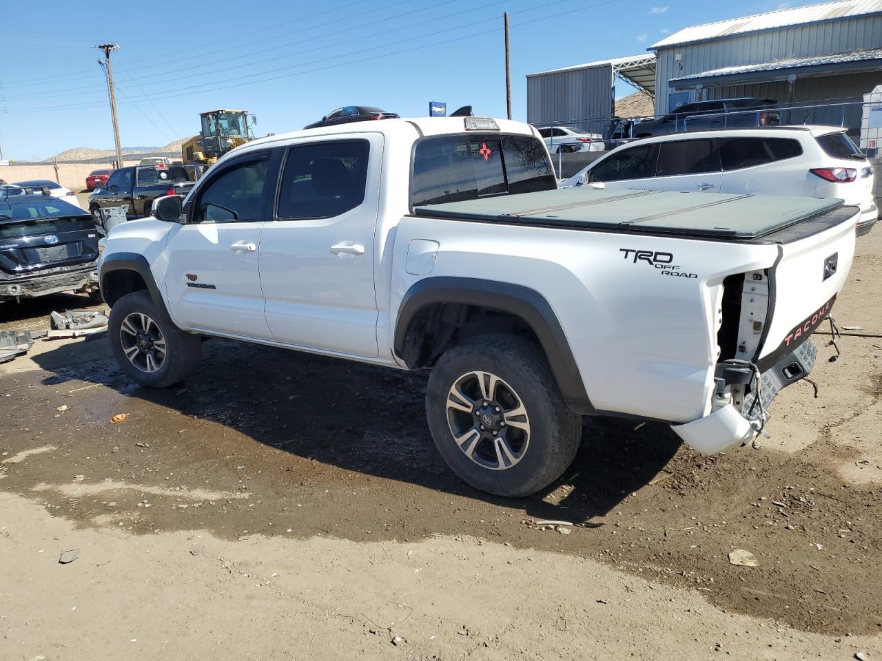 2018 TOYOTA TACOMA DOU - Фото 2