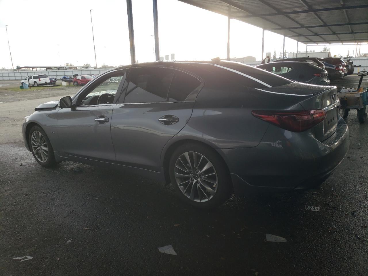 2019 INFINITI Q50 LUXE - Фото 2
