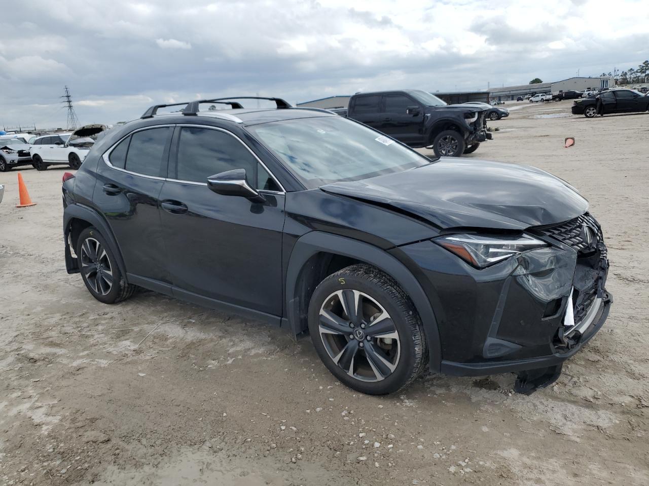 2022 LEXUS UX 200 BAS - Фото 4