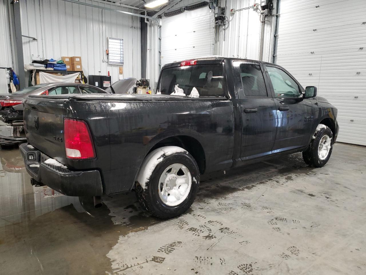 2018 RAM 1500 ST - Image 3