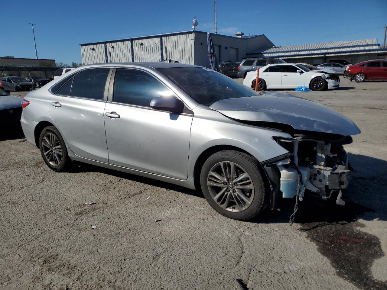 2016 TOYOTA CAMRY LE - Image 4