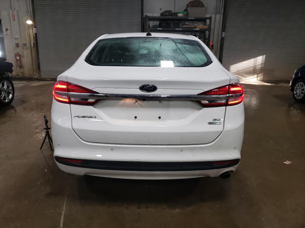 2017 FORD FUSION SE - Image 6