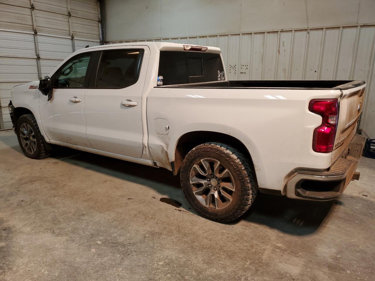 2021 CHEVROLET SILVERADO - Фото 2
