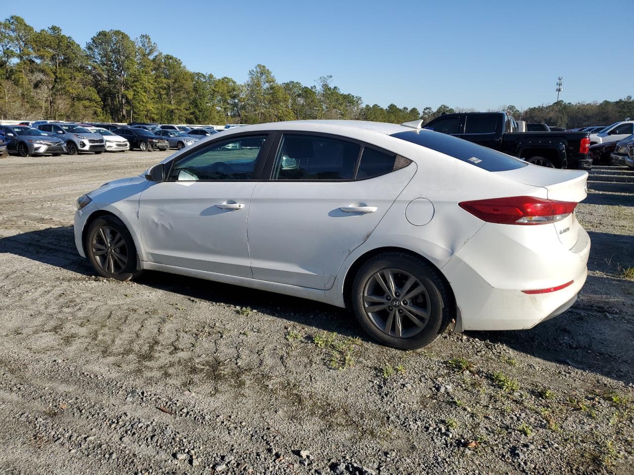 2018 HYUNDAI ELANTRA SE - Фото 2