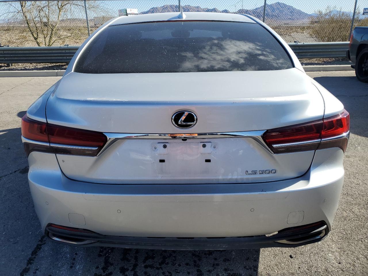 2018 LEXUS LS 500 BAS - Image 6