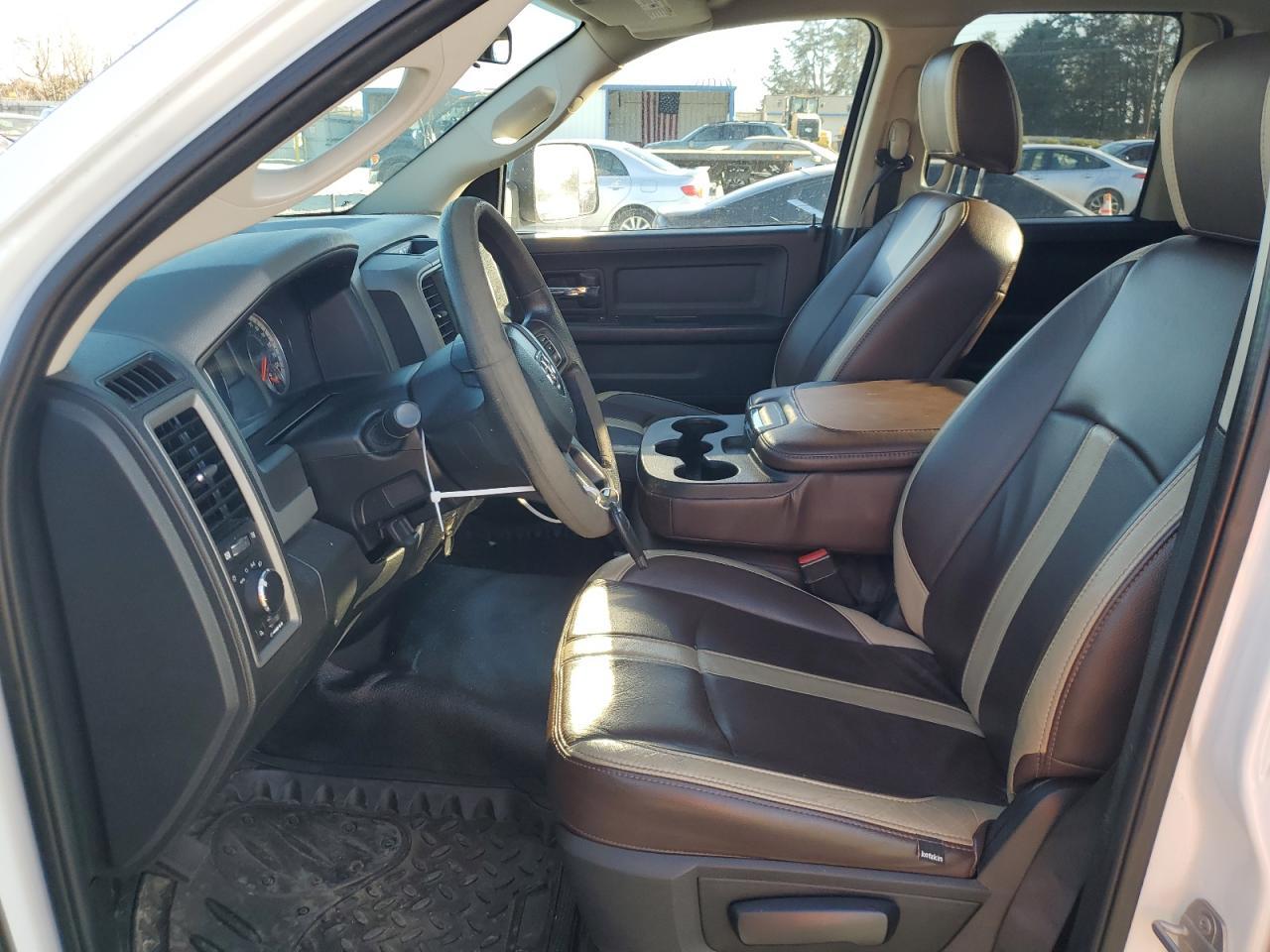 2017 RAM 1500 ST - Image 7