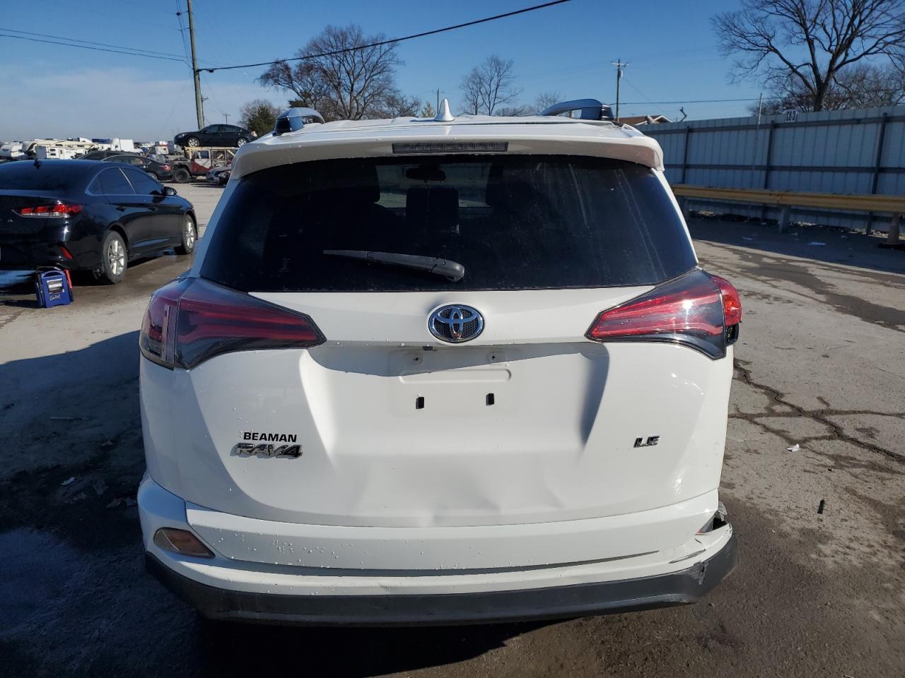2018 TOYOTA RAV4 LE - Image 6
