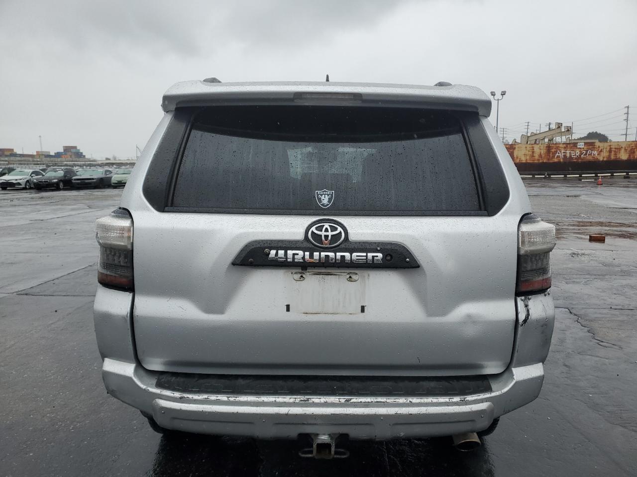 2018 TOYOTA 4RUNNER SR - Image 6