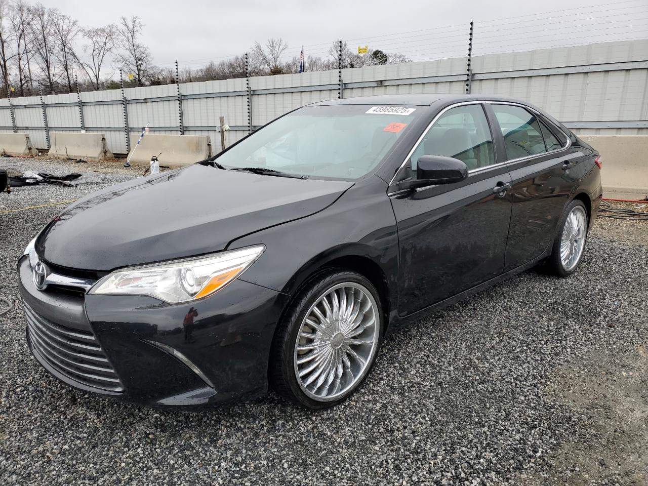 2016 TOYOTA CAMRY LE