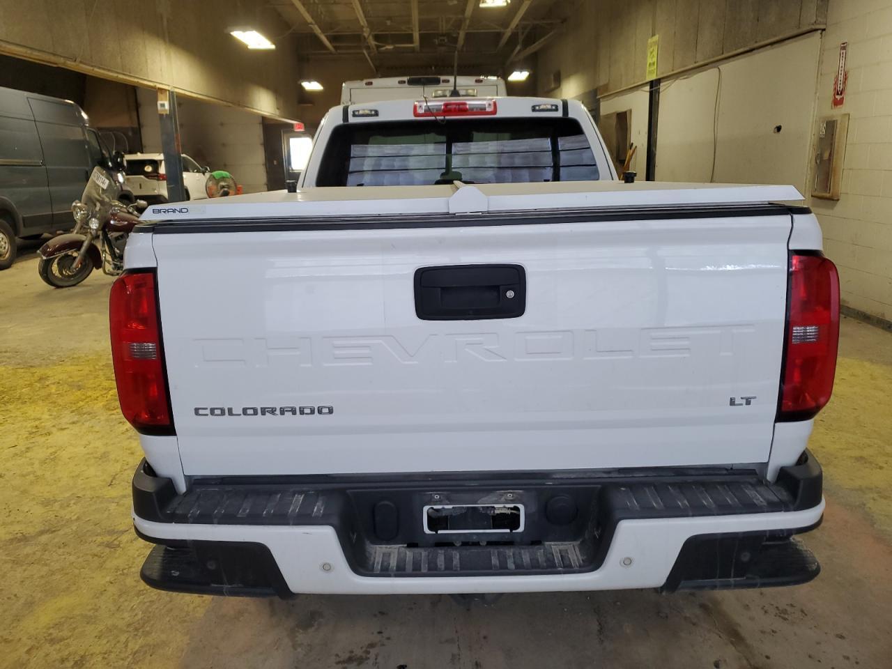 2021 CHEVROLET COLORADO L - Фото 6