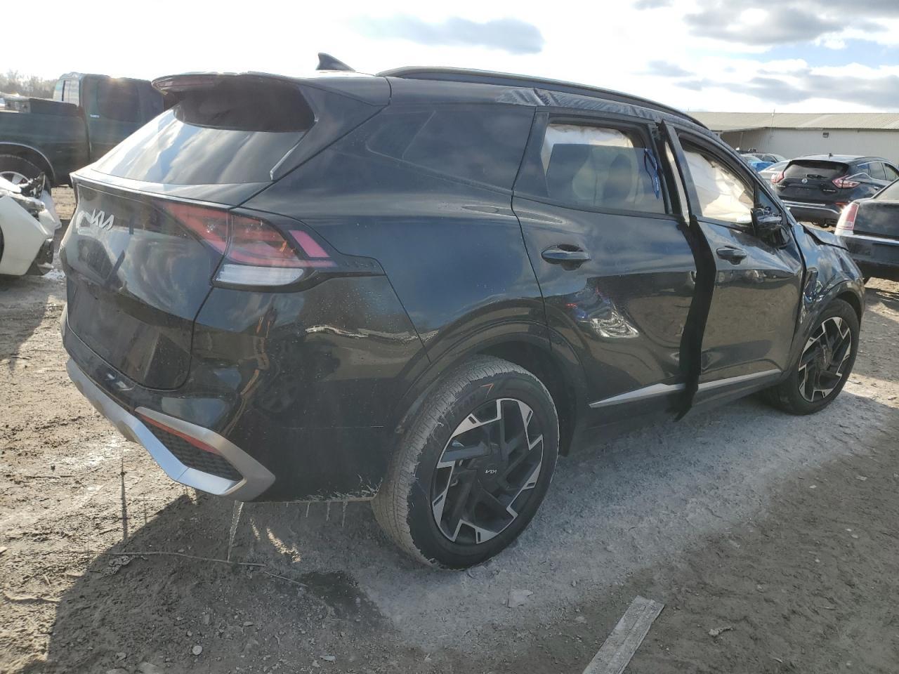 2023 KIA SPORTAGE S - Image 3