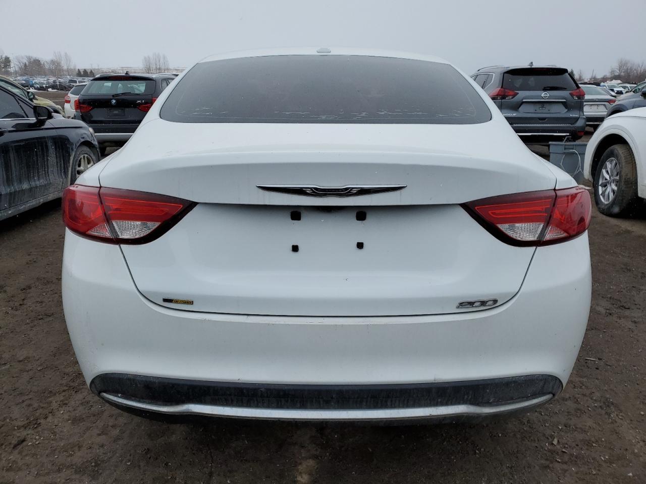 2015 CHRYSLER 200 LIMITE - Image 6