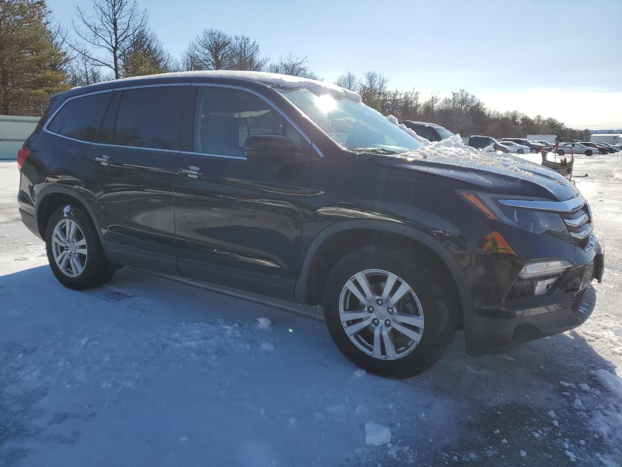 2017 HONDA PILOT LX - Фото 4