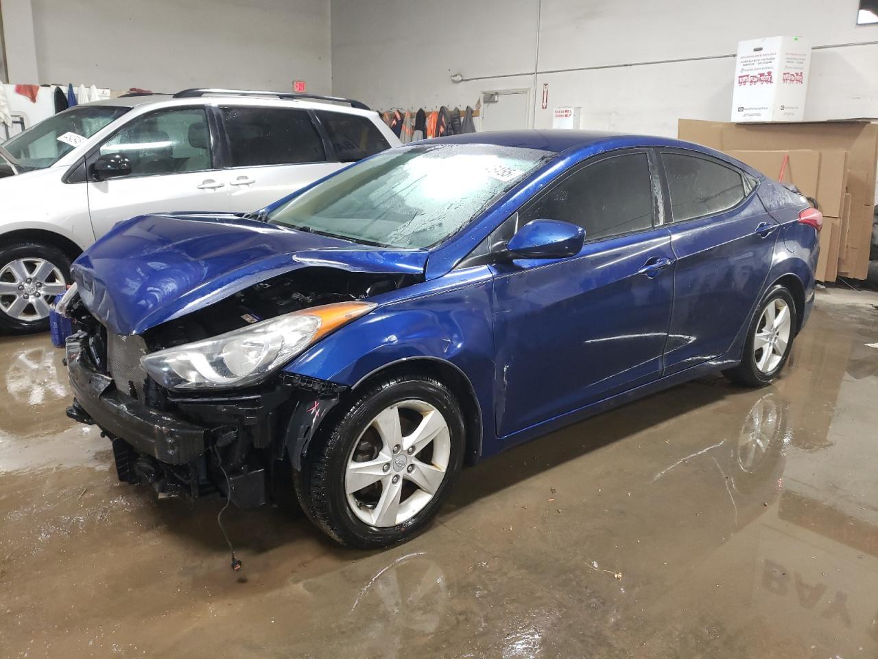 2013 HYUNDAI ELANTRA GL