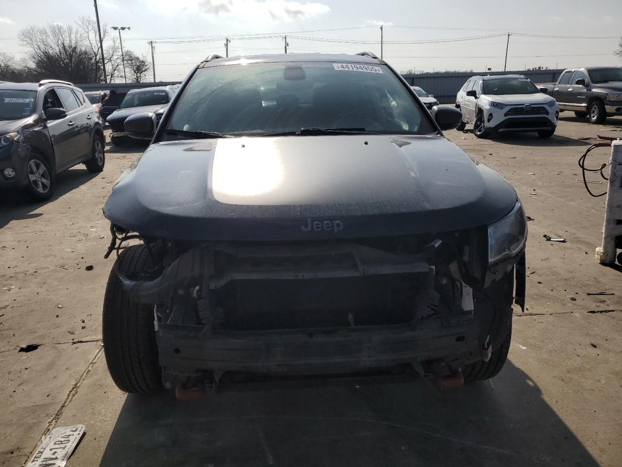 2019 JEEP COMPASS TR - Фото 5