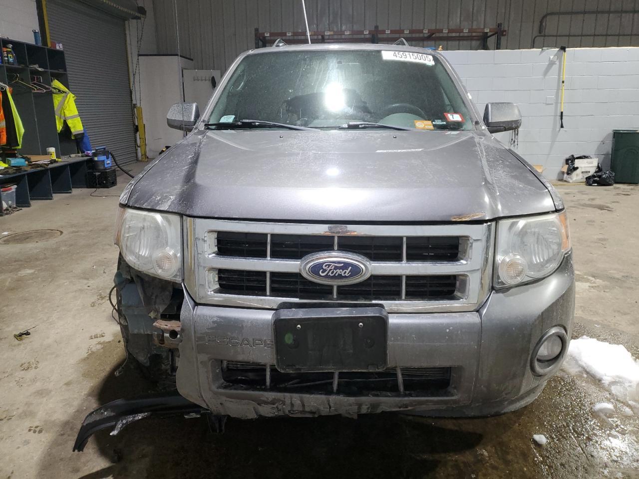 2010 FORD ESCAPE XLT - Image 5