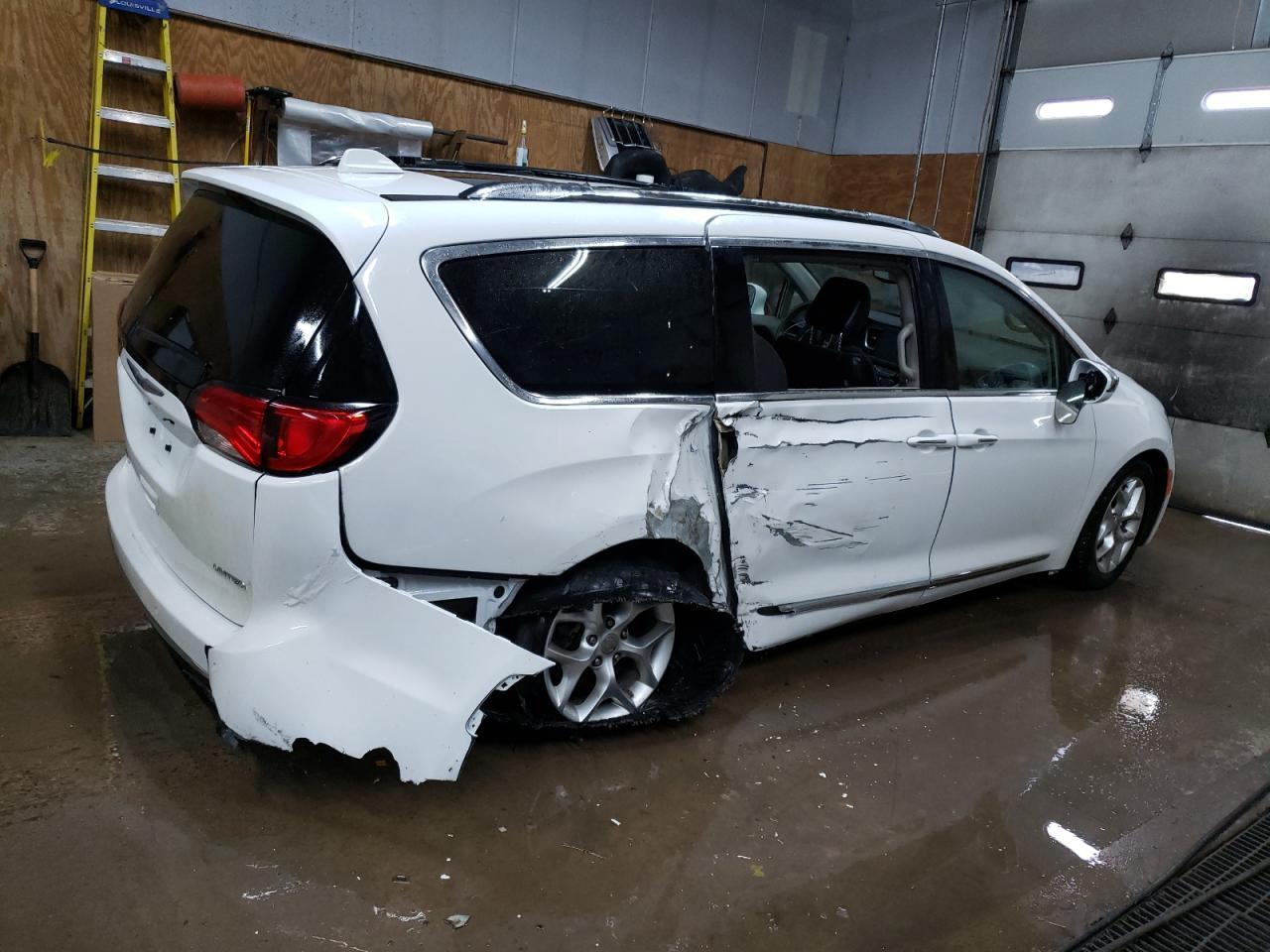 2020 CHRYSLER PACIFICA L - Image 3