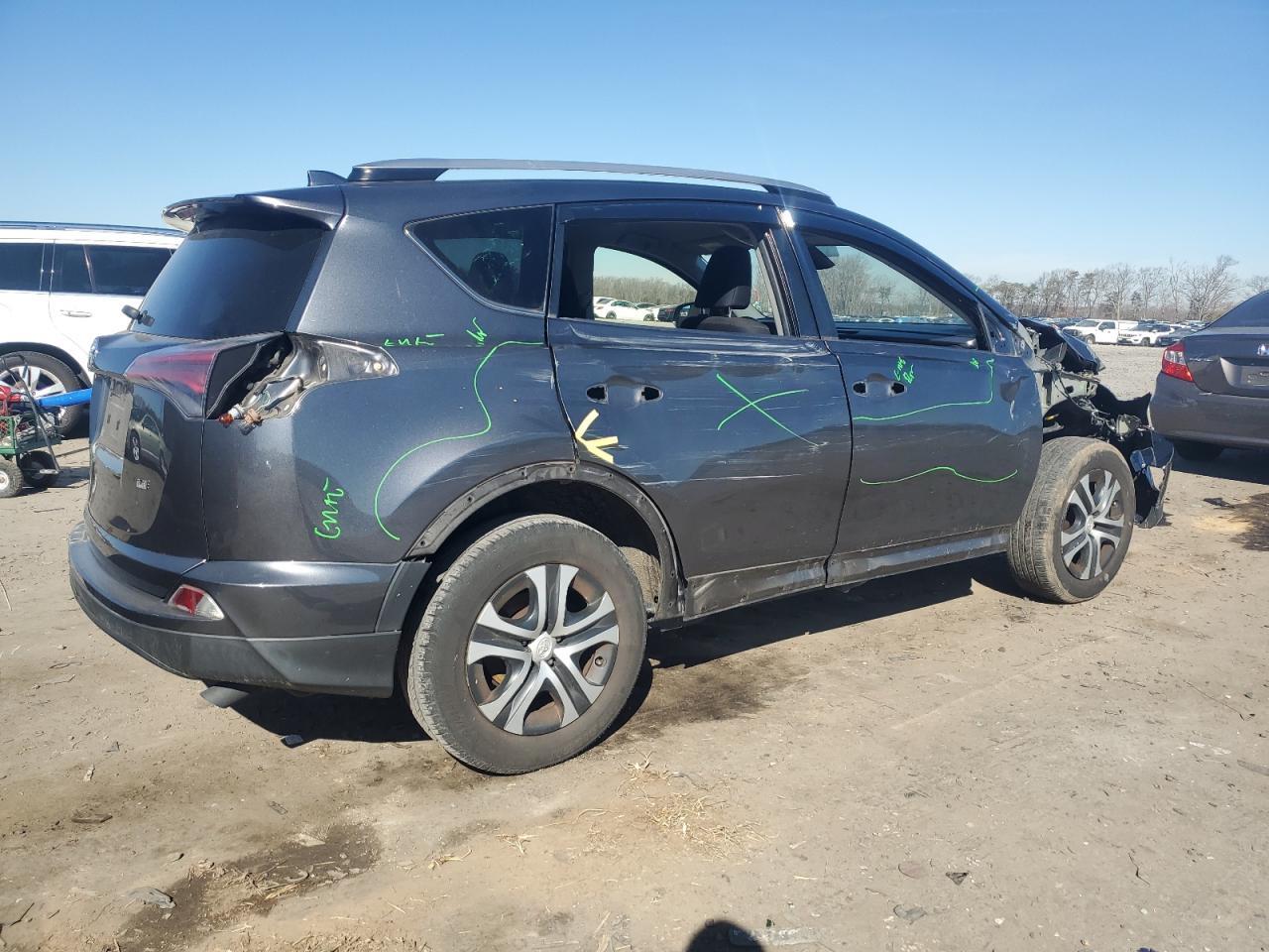 2018 TOYOTA RAV4 LE - Image 3