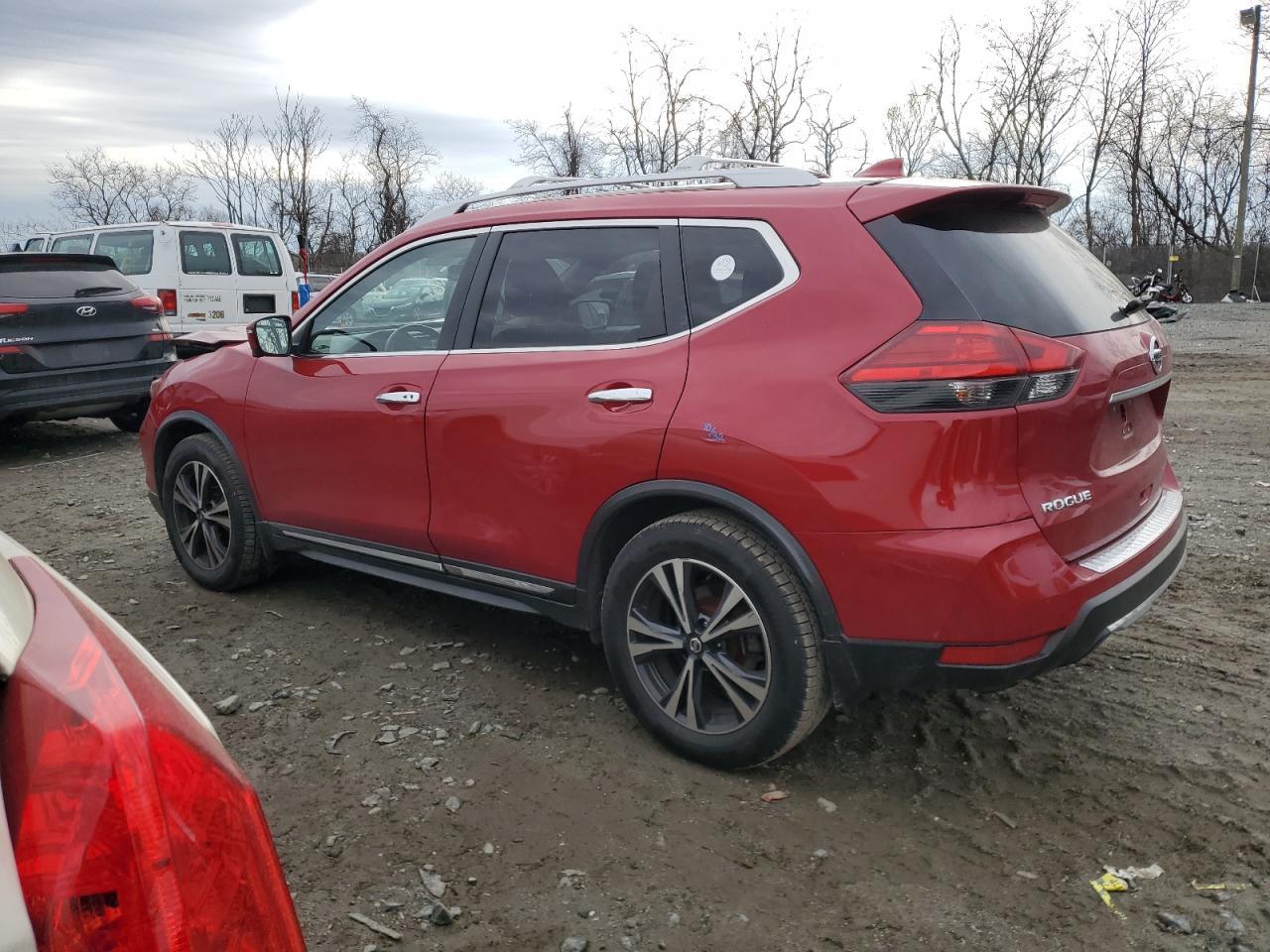 2017 NISSAN ROGUE S - Фото 2