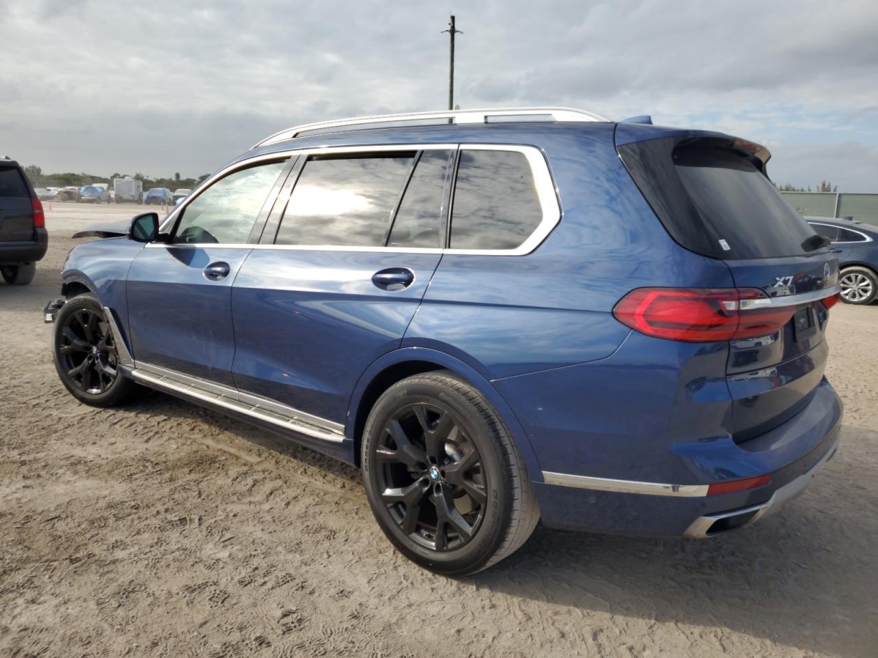 2022 BMW X7 XDRIVE4 - Image 2