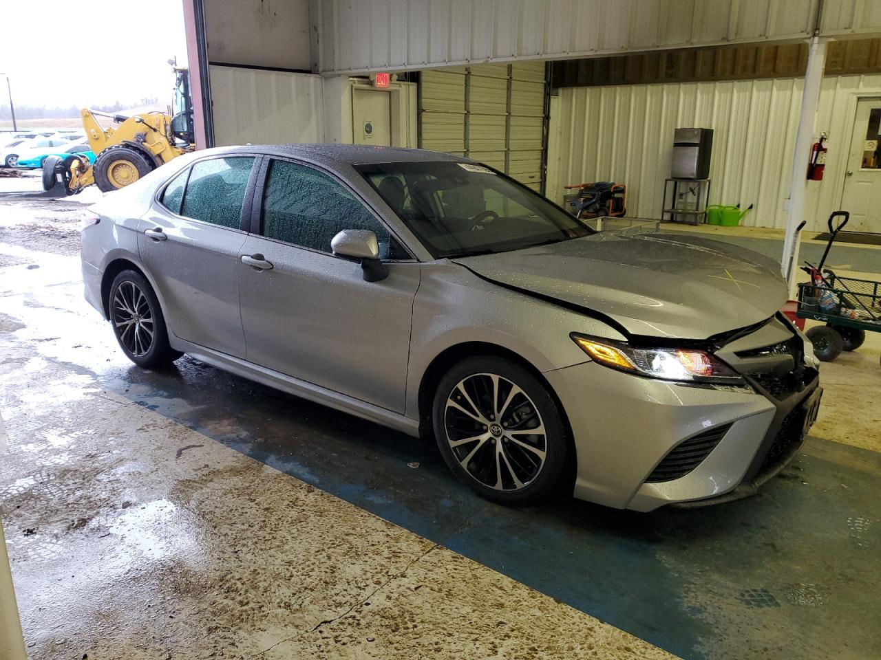 2019 TOYOTA CAMRY L - Image 4