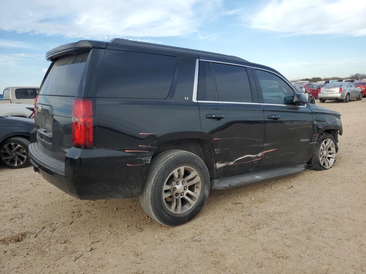 2015 CHEVROLET TAHOE C150 - Фото 3
