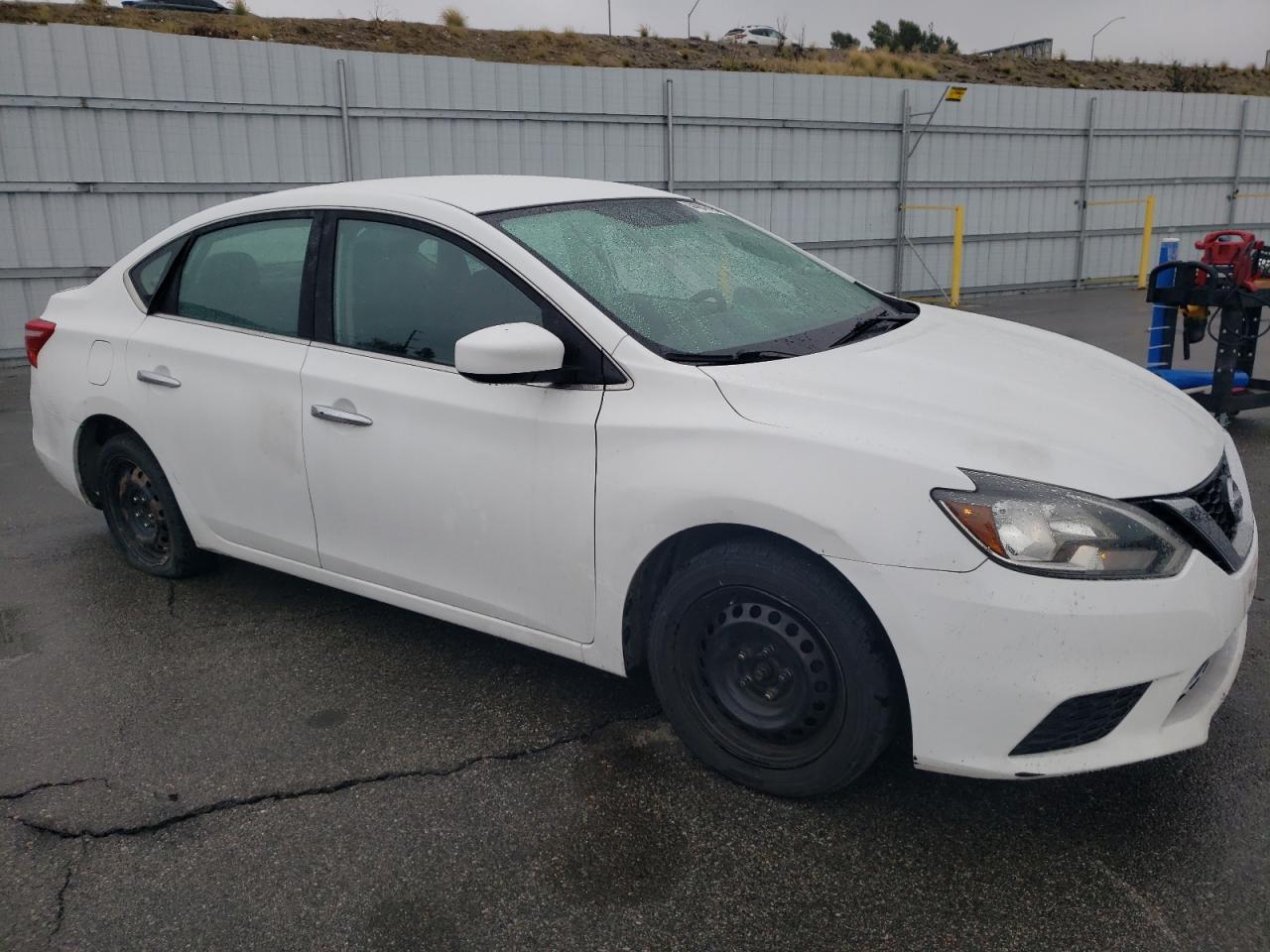 2017 NISSAN SENTRA S - Фото 4