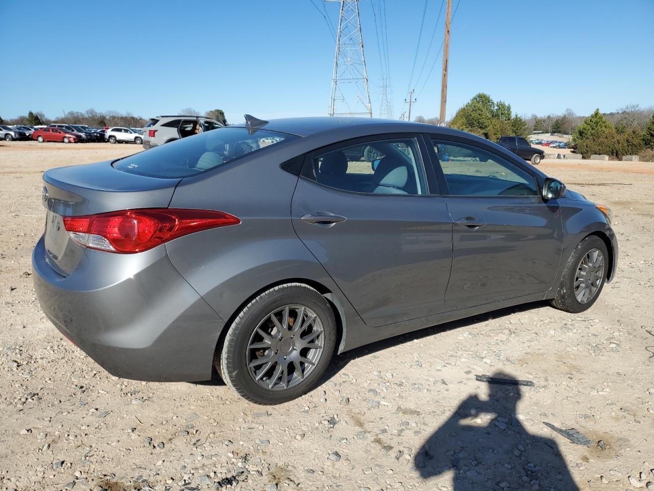 2013 HYUNDAI ELANTRA GL - Image 3
