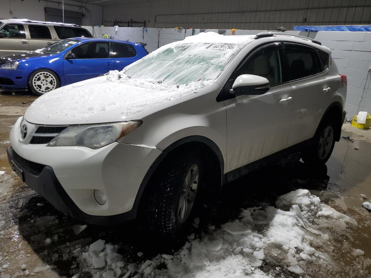 2013 TOYOTA RAV4 XLE