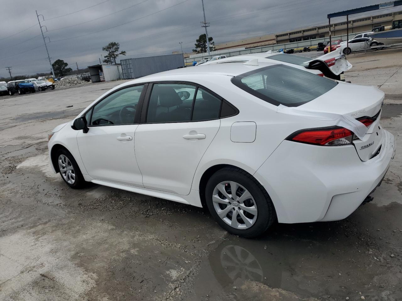 2021 TOYOTA COROLLA LE - Фото 2